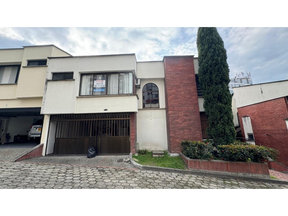 Casa en venta en Los Alamos, Pereira · foto 2 de 24