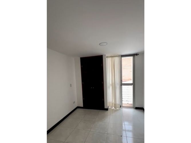 Apartamento de 3 alcobas en arriendo en Laureles, Medellín, 95 m² · foto 14 de 20