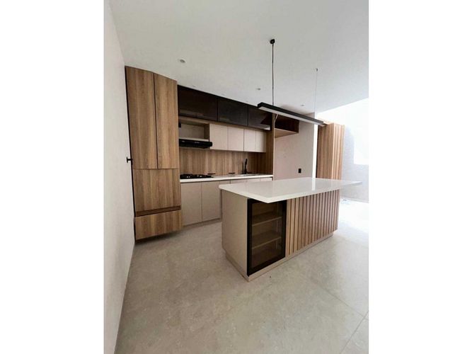 Casa de 3 alcobas en venta en Lomitas, La Ceja, 128 m² · foto 2 de 16