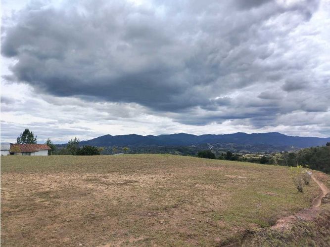 Lote en venta en Pantanillo, El Retiro, 3563 m² · foto 4 de 8