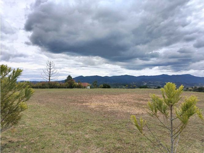 Lote en venta en Pantanillo, El Retiro, 3563 m² · foto 5 de 8