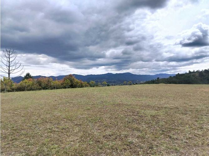 Lote en venta en Pantanillo, El Retiro, 3563 m² · foto 8 de 8