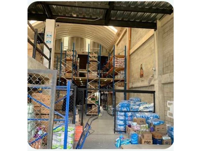 Bodega en venta en Guamito, La Ceja, 250 m² · foto 3 de 7
