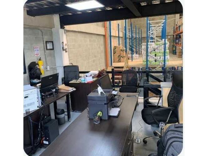 Bodega en venta en Guamito, La Ceja, 250 m² · foto 4 de 7
