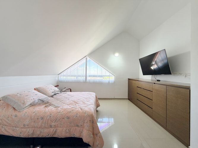Casa de 5 alcobas en venta en Ruitoque Condominio, Floridablanca, 320 m² · foto 6 de 23
