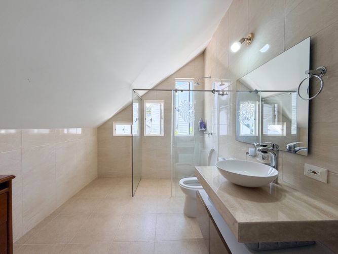 Casa de 5 alcobas en venta en Ruitoque Condominio, Floridablanca, 320 m² · foto 16 de 23