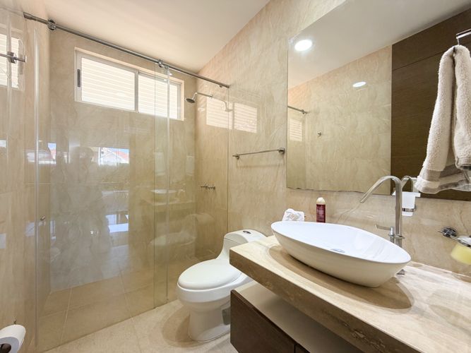 Casa de 5 alcobas en venta en Ruitoque Condominio, Floridablanca, 320 m² · foto 8 de 23
