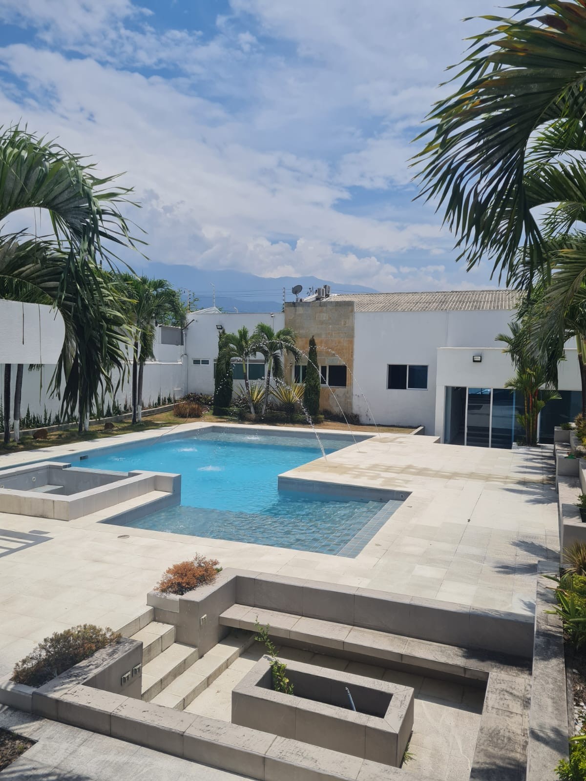 Casa en Arriendo en Ciudad jardin, Cali
