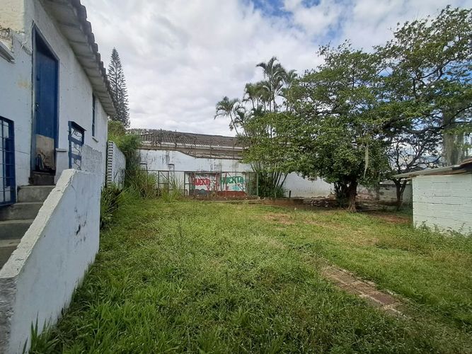 Casa de 7 alcobas en venta en Robledo, Medellín, 1035 m² · foto 15 de 24