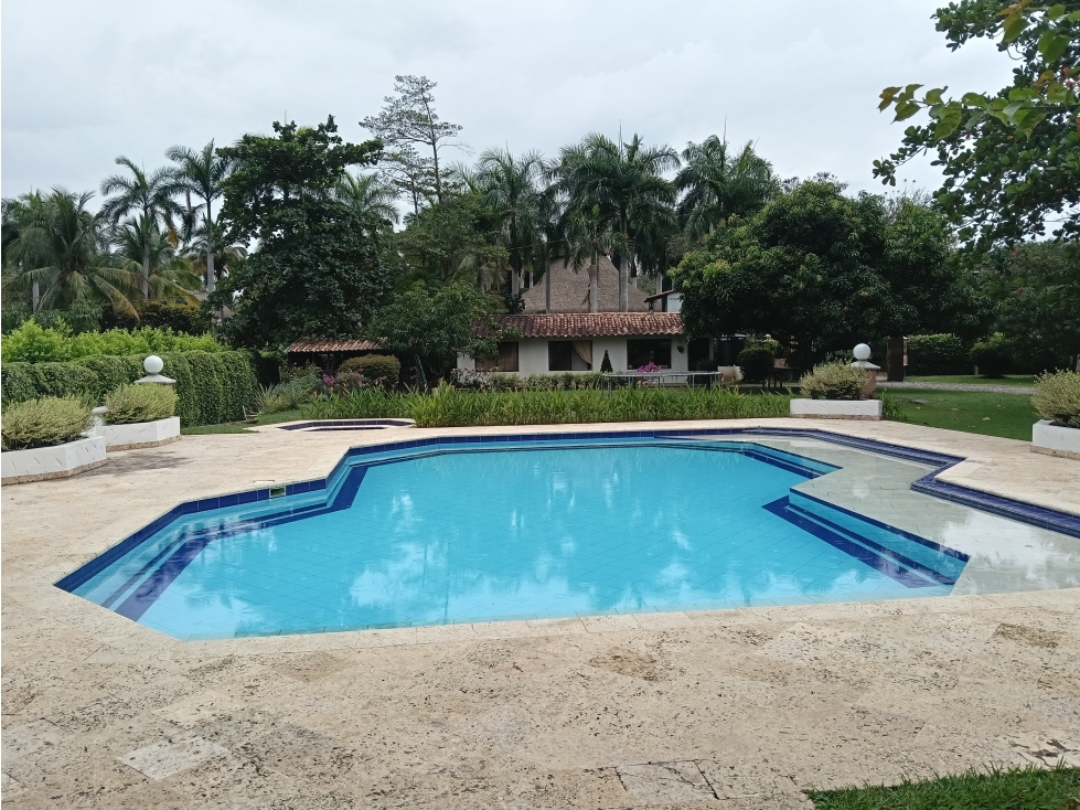4BR Country House in Paso real (450 m²) for Sale - 4