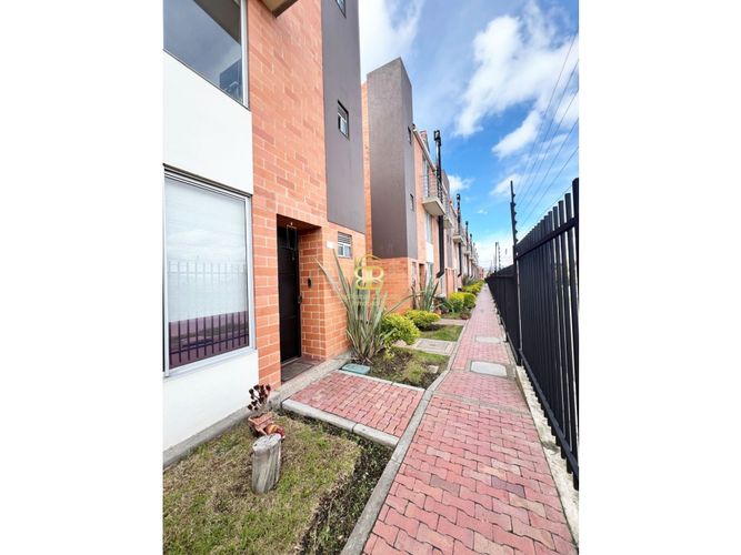 Casa de 3 alcobas en venta en Verganzo, Tocancipá, 93 m² · foto 3 de 24