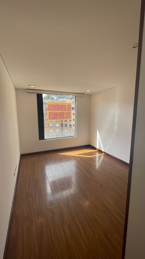 Apartamento de 3 alcobas en arriendo en Iraka, Bogotá, 220 m² · foto 23 de 24