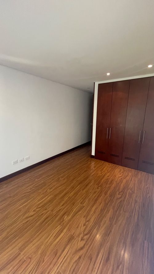 Apartamento de 3 alcobas en arriendo en Iraka, Bogotá, 220 m² · foto 21 de 24