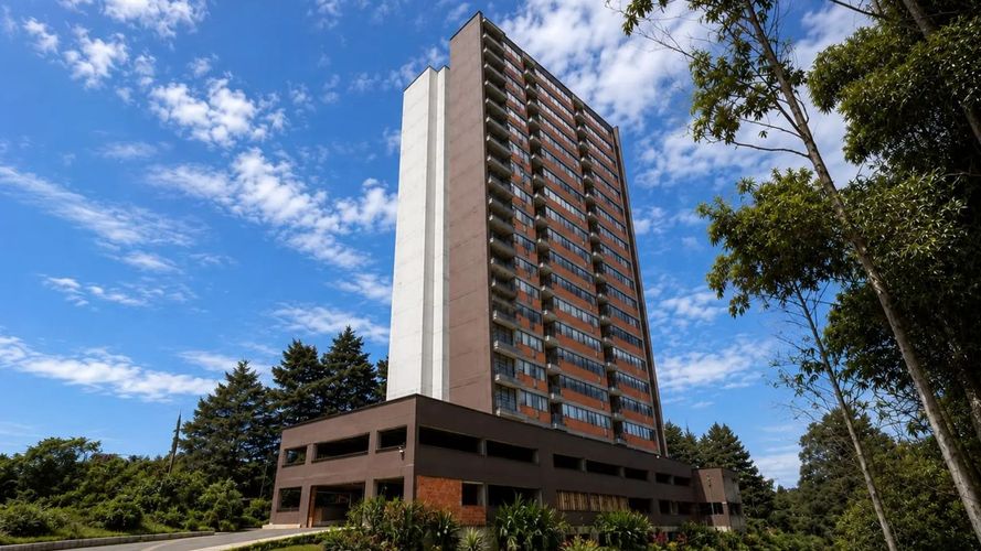 Apartamento de 2 alcobas en venta en Centro, Rionegro, 68 m² · foto 5 de 9