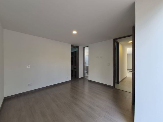 Apartamento de 3 alcobas en venta en Camino Verde, Envigado, 197 m² · foto 15 de 22