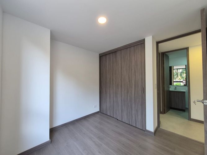 Apartamento de 3 alcobas en venta en Camino Verde, Envigado, 197 m² · foto 11 de 22