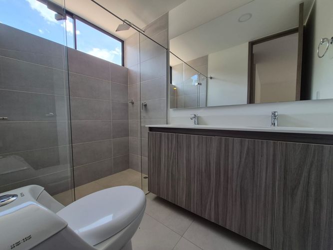 Apartamento de 3 alcobas en venta en Camino Verde, Envigado, 197 m² · foto 17 de 22