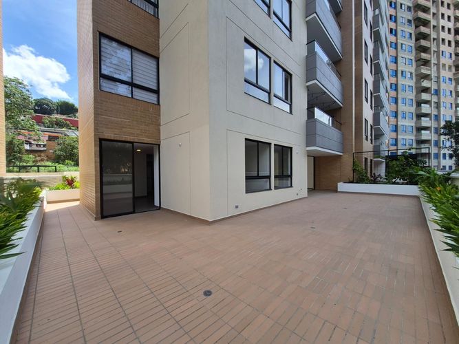 Apartamento de 3 alcobas en venta en Camino Verde, Envigado, 197 m² · foto 20 de 22