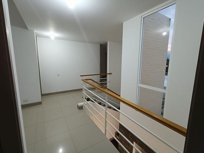 Casa de 4 alcobas en venta en El Castillo, Jamundí, 214 m² · foto 24 de 24