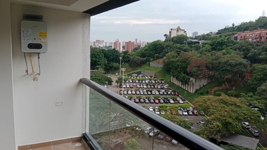 Apartamento de 1 alcoba en venta en Santa Monica, Cali, 29 m² · foto 2 de 13