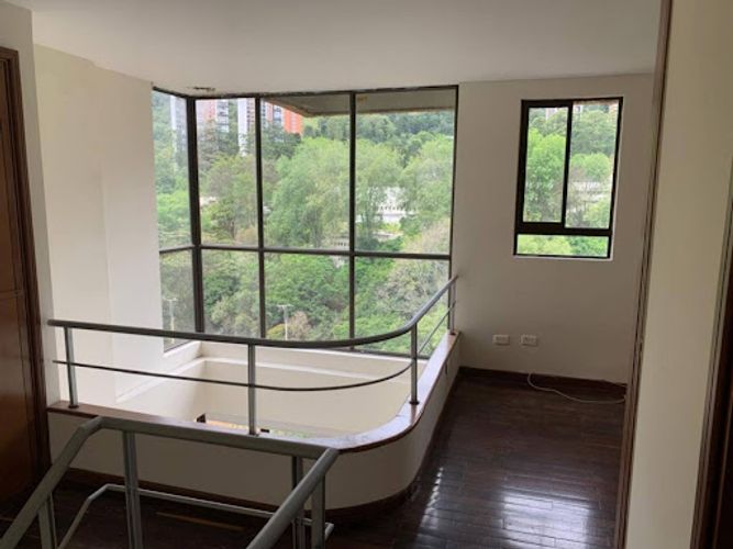 Apartaestudio en arriendo en El Poblado, Medellín, 68 m² · foto 4 de 9