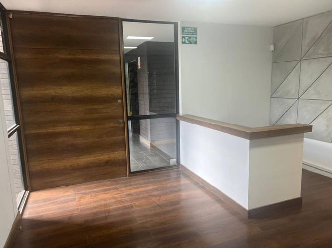 Oficina en arriendo en El Poblado, Medellín, 251 m² · foto 2 de 21