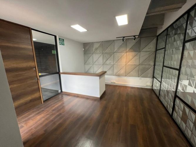 Oficina en arriendo en El Poblado, Medellín, 251 m² · foto 15 de 21