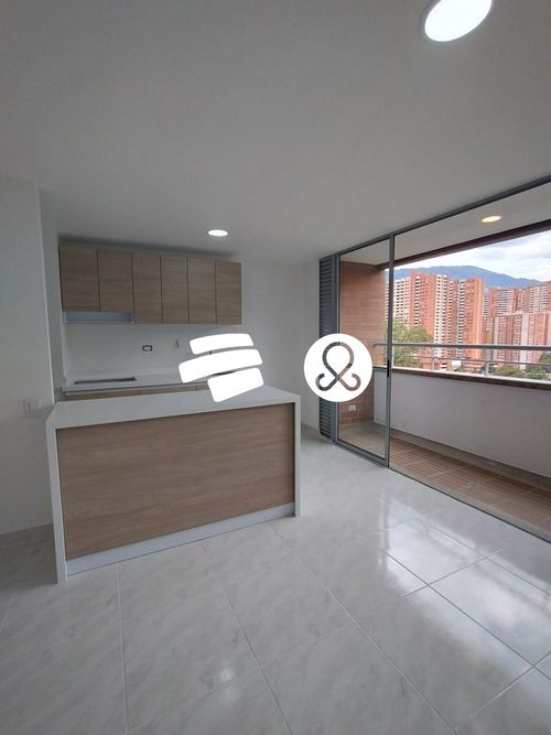 Apartamento de 2 alcobas en venta en San Jose Obrero, Bello, 57 m² · foto 2 de 15