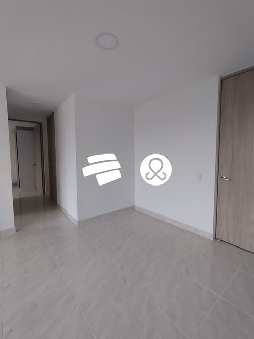 Apartamento de 2 alcobas en venta en San Jose Obrero, Bello, 57 m² · foto 4 de 15