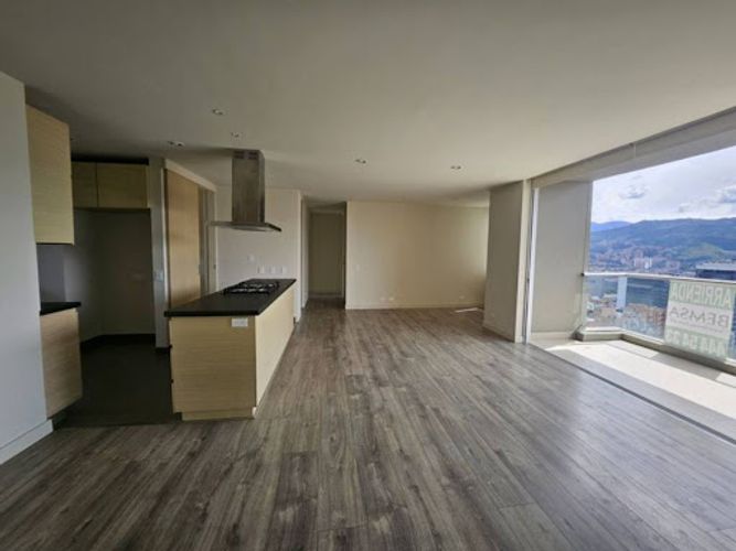 Apartamento de 2 alcobas en arriendo en Alejandria, Medellín, 105 m² · foto 2 de 24