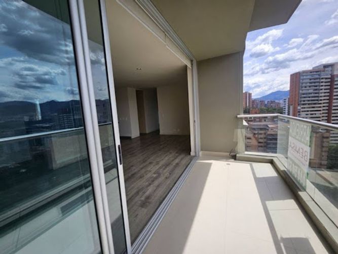 Apartamento de 2 alcobas en arriendo en Alejandria, Medellín, 105 m² · foto 4 de 24