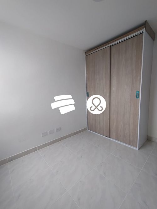 Apartamento de 2 alcobas en venta en San Jose Obrero, Bello, 57 m² · foto 8 de 15