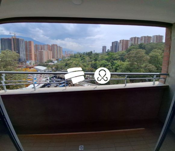 Apartamento de 2 alcobas en venta en San Jose Obrero, Bello, 57 m² · foto 10 de 15