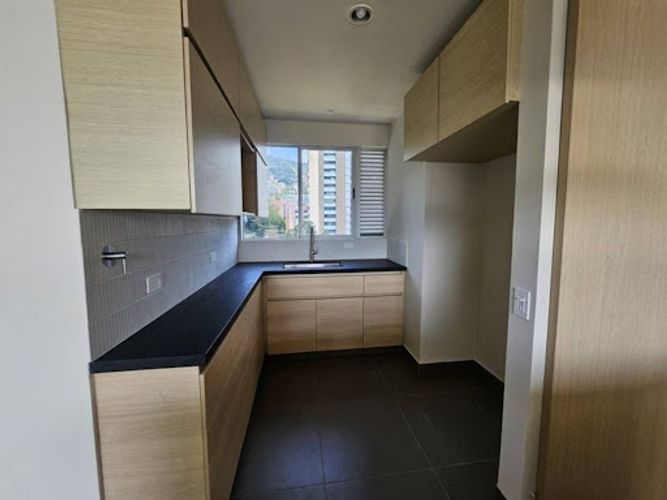 Apartamento de 2 alcobas en arriendo en Alejandria, Medellín, 105 m² · foto 12 de 24