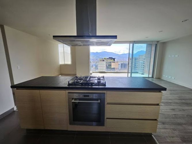 Apartamento de 2 alcobas en arriendo en Alejandria, Medellín, 105 m² · foto 13 de 24