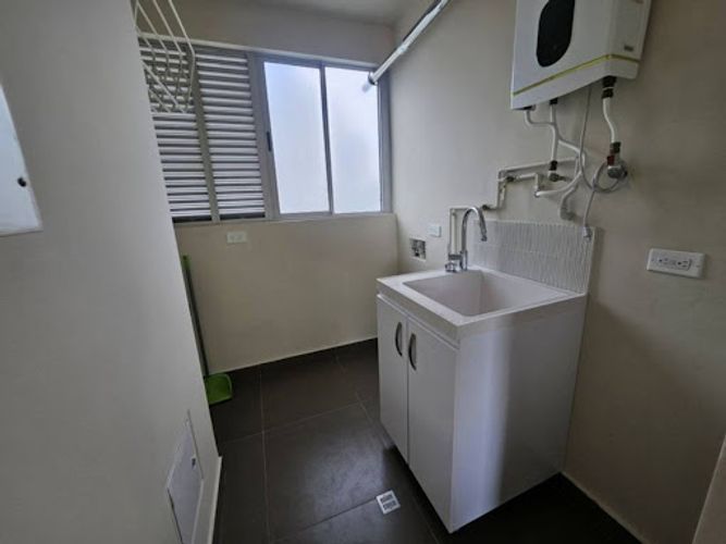 Apartamento de 2 alcobas en arriendo en Alejandria, Medellín, 105 m² · foto 16 de 24