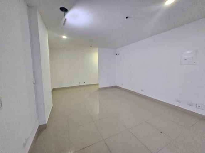 Local en arriendo en Vía Las Palmas, Medellín, 25 m² · foto 3 de 7