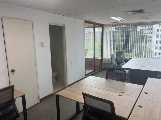 Oficina en arriendo en Milla De Oro, Medellín, 36 m² · foto 7 de 12