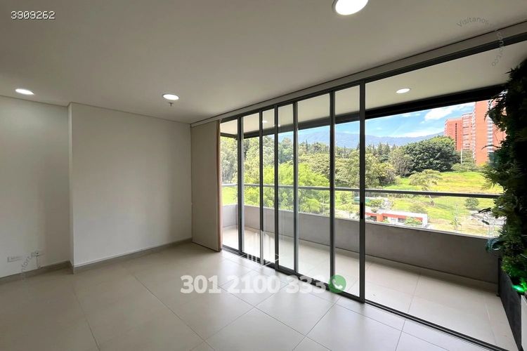 Apartamento de 2 alcobas en arriendo en Loma Del Escobero, Envigado, 70 m² · foto 3 de 20