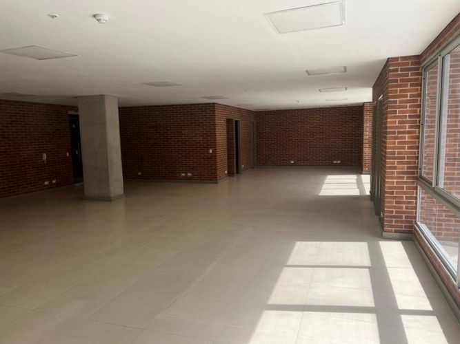 Oficina en arriendo en Castropol, Medellín, 136 m² · foto 6 de 21