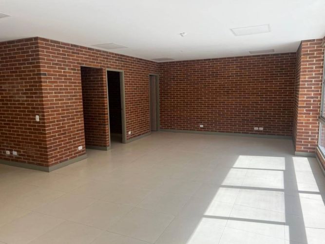 Oficina en arriendo en Castropol, Medellín, 136 m² · foto 11 de 21