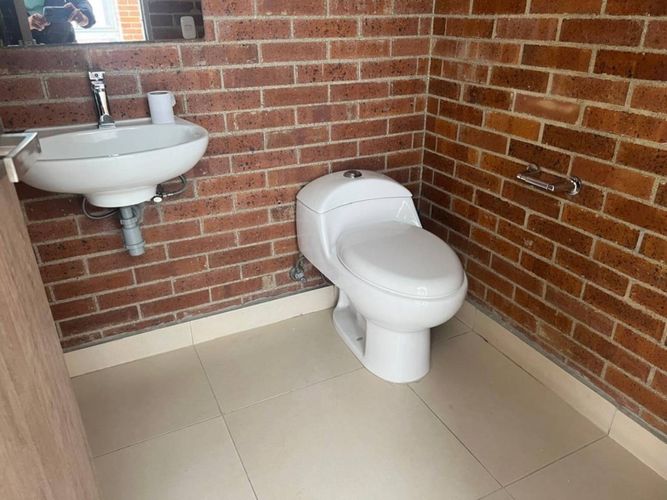 Oficina en arriendo en Castropol, Medellín, 136 m² · foto 21 de 21