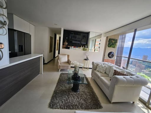Apartamento de 3 alcobas en arriendo en Vía Las Palmas, Medellín, 78 m² · foto 2 de 24
