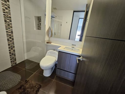 Apartamento de 3 alcobas en arriendo en Vía Las Palmas, Medellín, 78 m² · foto 12 de 24