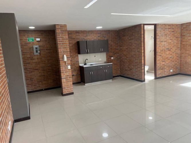 Oficina en arriendo en Loma De San Julian, Medellín, 64 m² · foto 3 de 18