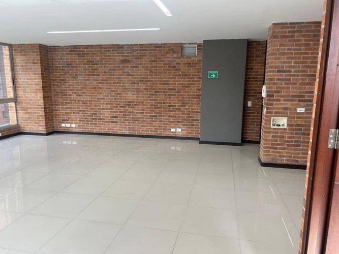 Oficina en arriendo en Loma De San Julian, Medellín, 64 m² · foto 6 de 18