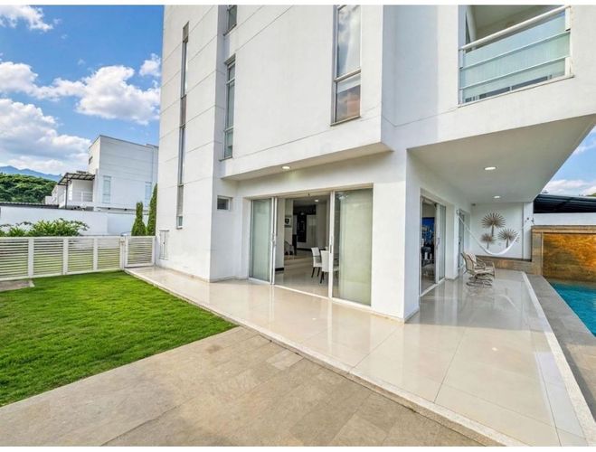 Casa de 4 alcobas en venta en Pance, Cali, 587 m² · foto 2 de 15