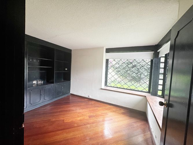 Casa de 3 alcobas en venta en Ilarco, Bogotá, 278 m² · foto 14 de 24