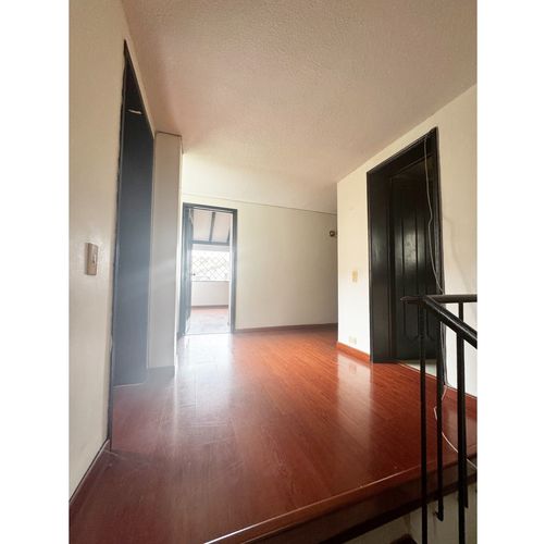 Casa de 3 alcobas en venta en Ilarco, Bogotá, 278 m² · foto 15 de 24