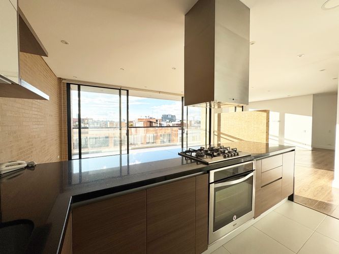 Apartamento en venta en Chico Norte, Bogotá · foto 3 de 17